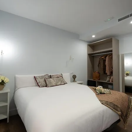 Center Acebedos بيت ضيافة 4*