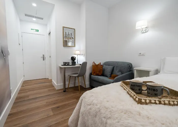 Center Acebedos בית הארחה